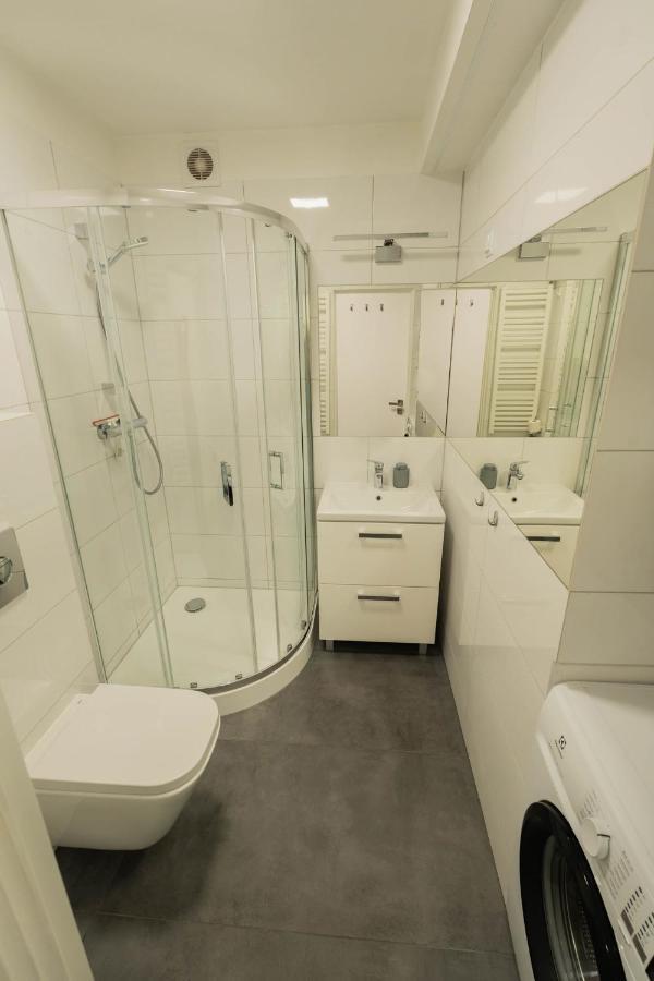 Baca Apartzakop Apartament *